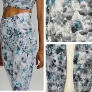 lululemon athletica Blue and Gray Patterned Leggings